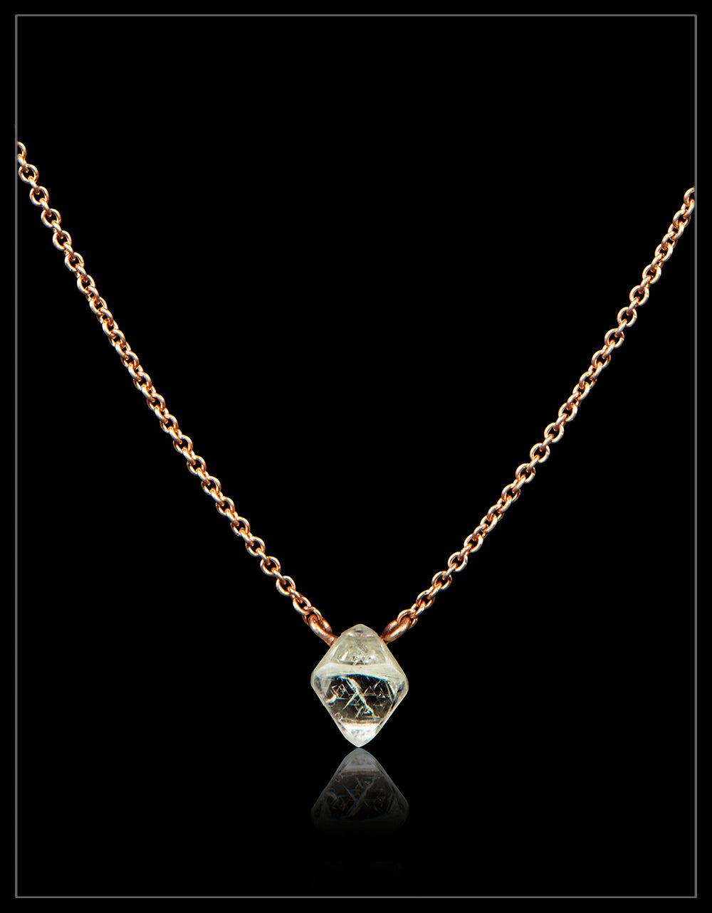 Naturlig Octahedron Diamant Halskæde – 0.82 ct.