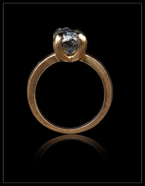 Sydafrikansk Rock i Guldring – 2.85 ct.